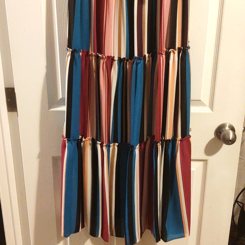 Dress - Picture 3 of 4